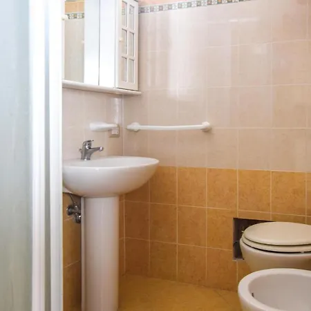 Beautiful Apartment In Botricello With 1 Bedrooms *