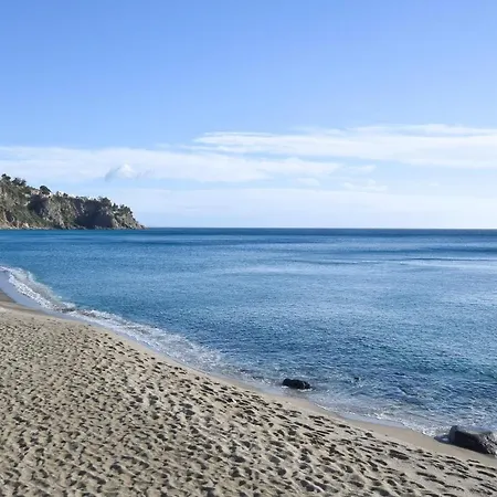 Beautiful Apartment In Botricello With 1 Bedrooms *