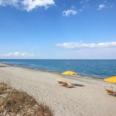 Beautiful Apartment In Botricello With 1 Bedrooms